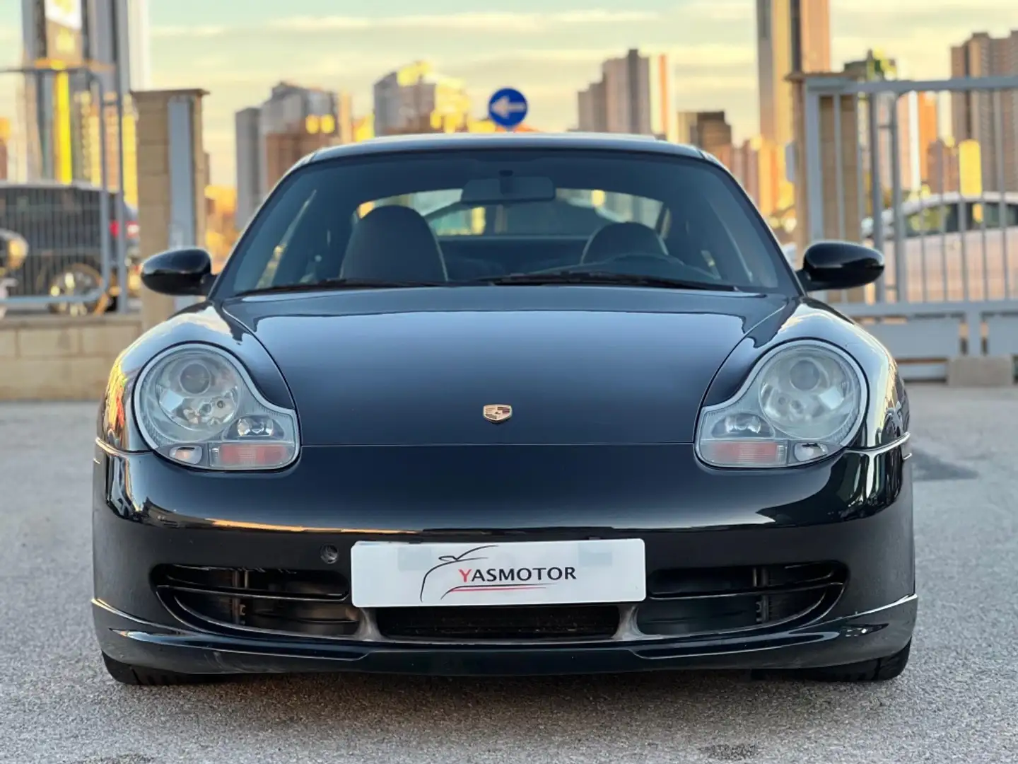 Porsche 911 Carrera 4 Coupé Tiptronic Negro - 2