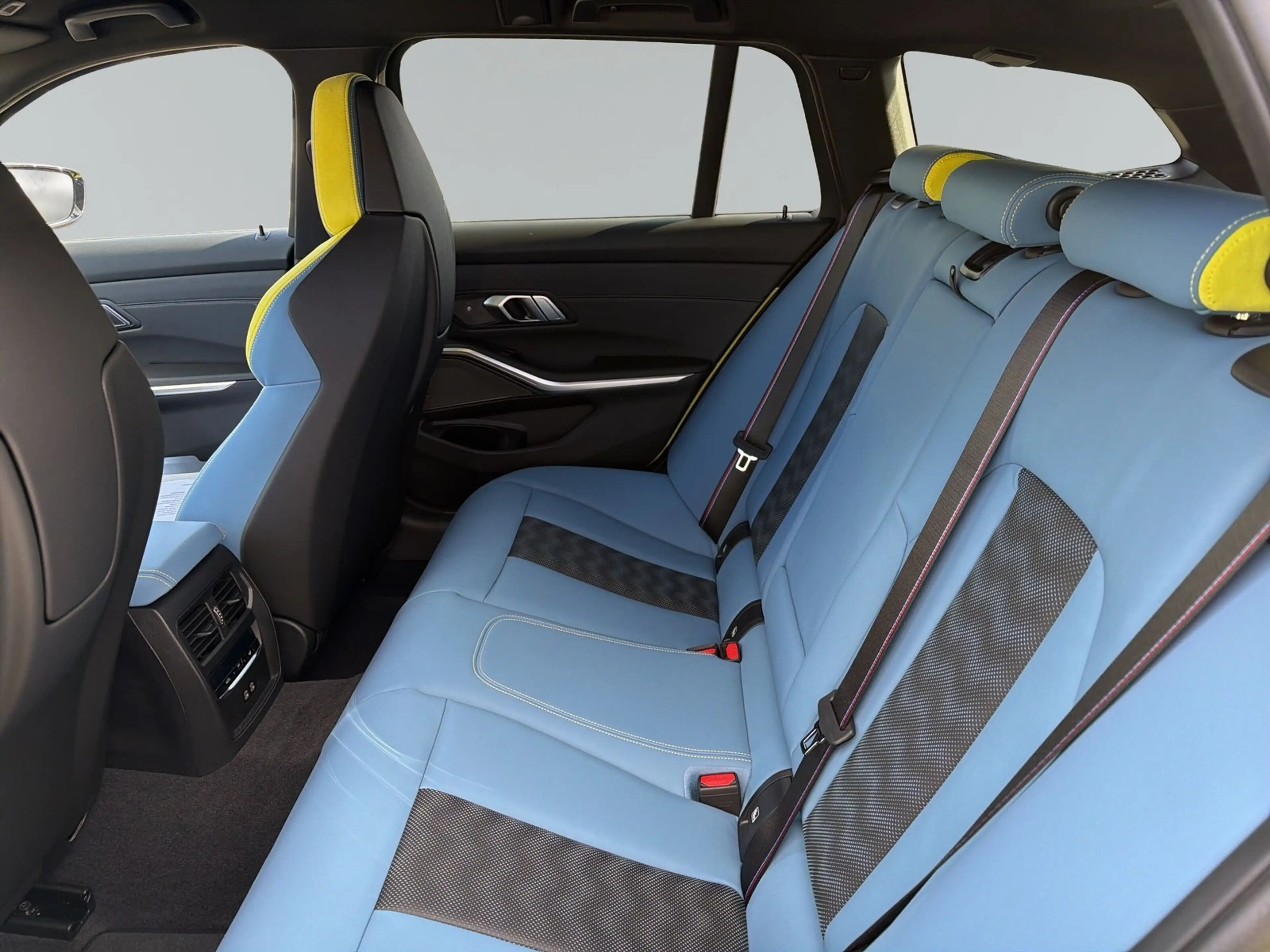 BMW M3 Competition M xDrive Touring *INNOPAKET* — photo 11