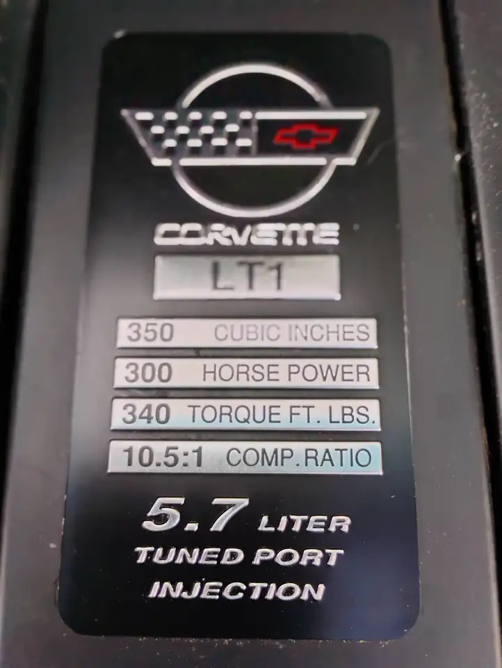 Chevrolet Corvette снимка Chevrolet Corvette