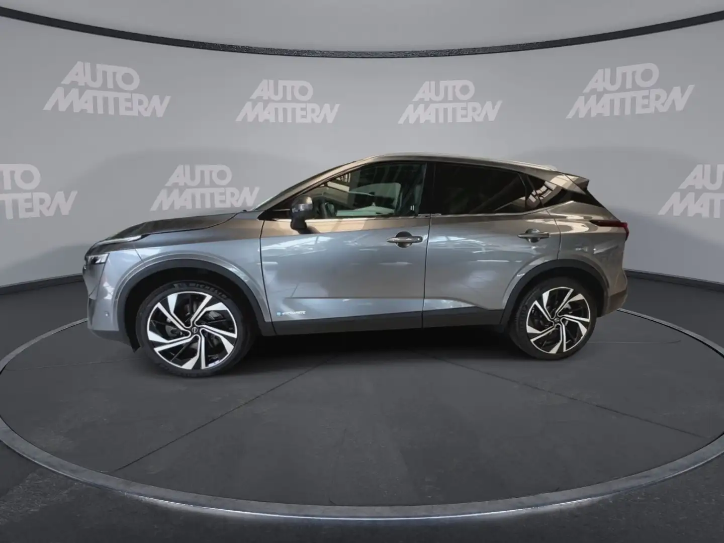 Nissan Qashqai e-Power 190PS TEKNA+ 20" Grijs - 2