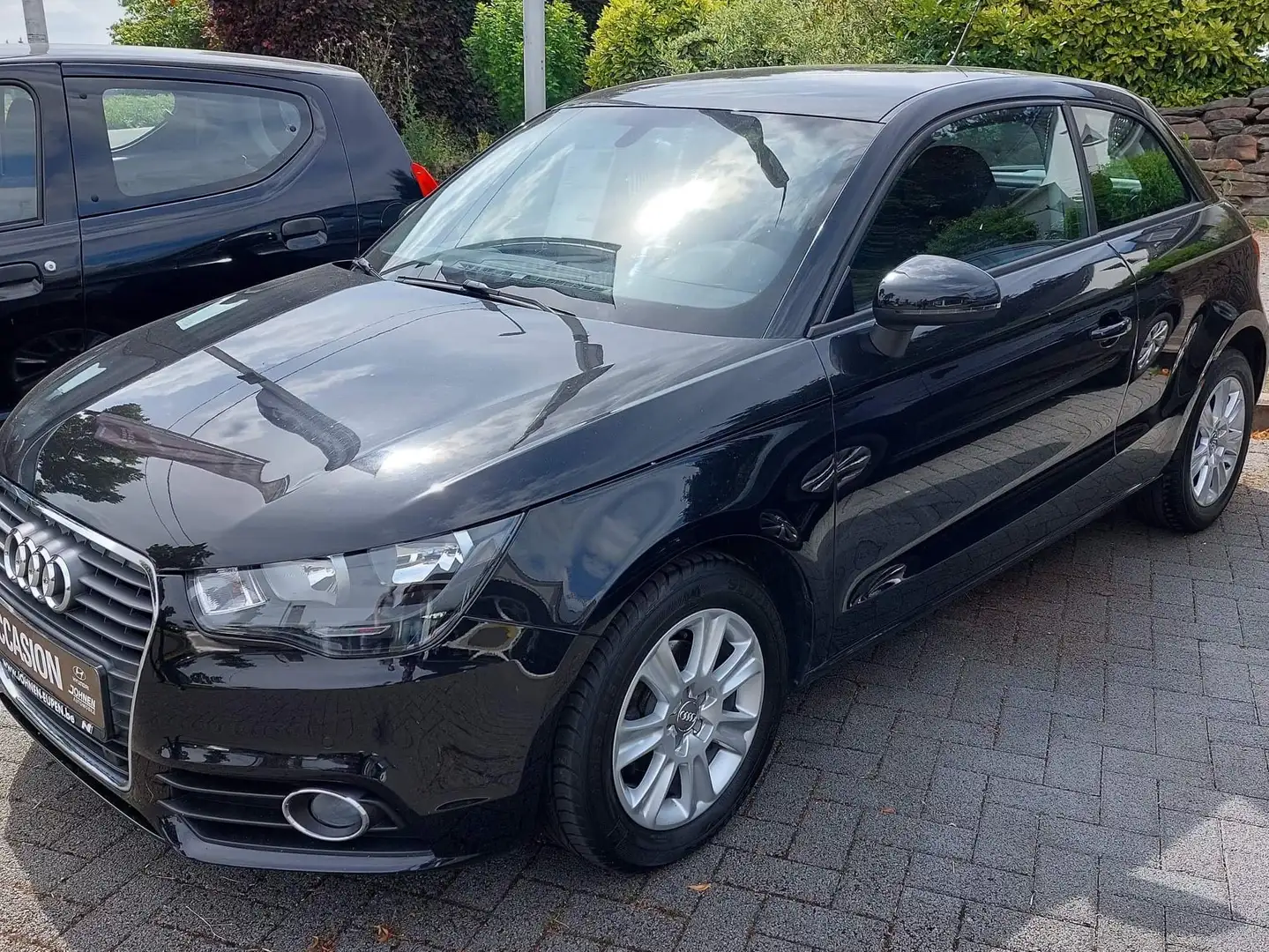 Audi A1 1.2 TFSI Ambition S line Geel - 2