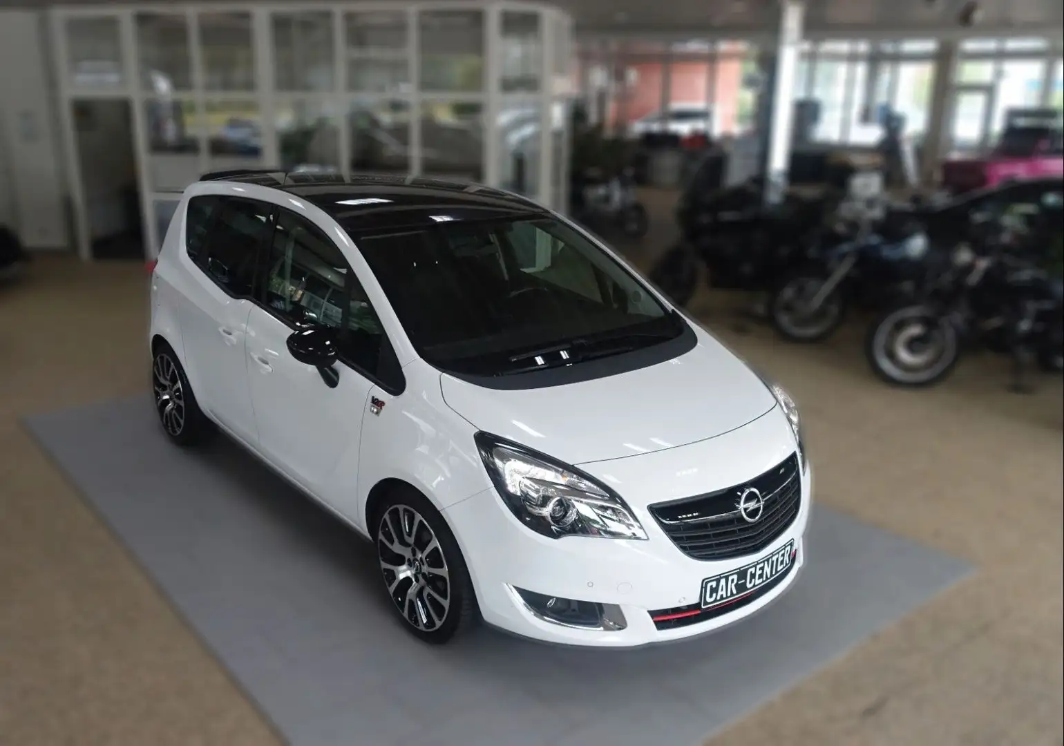 Opel Meriva B Sportive 1.4 Autom.; AAC SHZ PDC 18" Weiß - 2