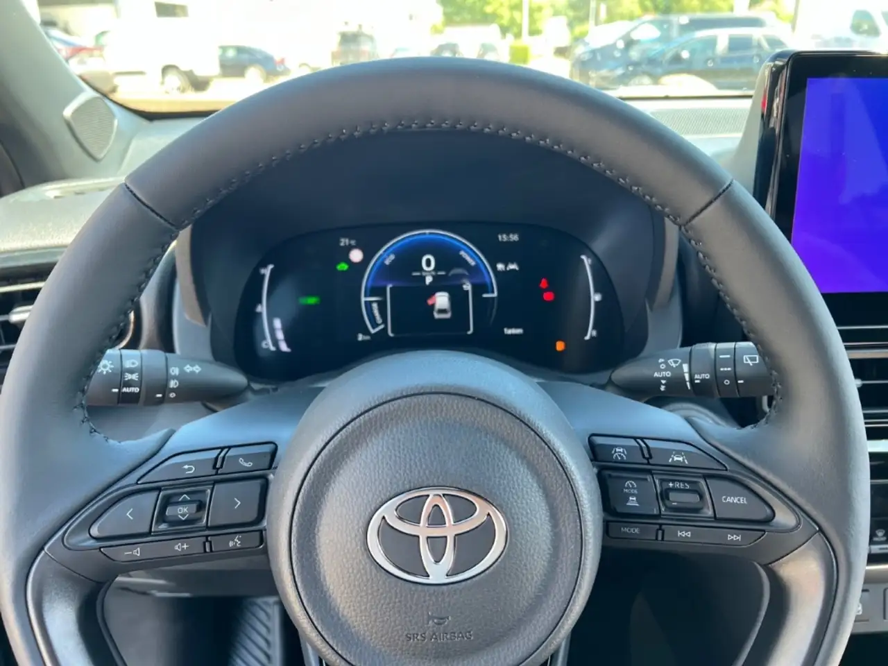 Toyota Yaris Cross 1,5l Teamplayer 4x4 Hybrid Safety + Winter 15