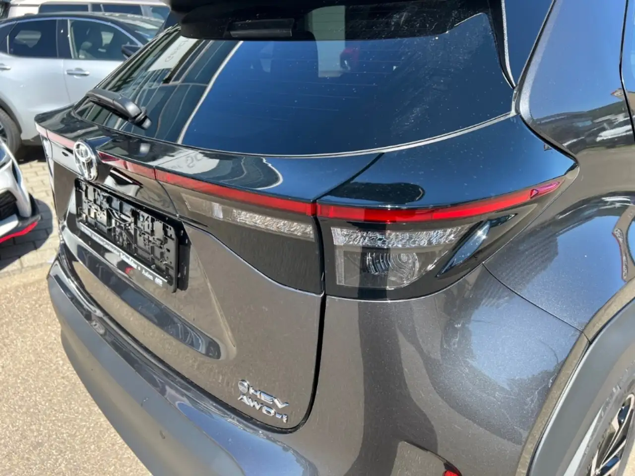 Toyota Yaris Cross 1,5l Teamplayer 4x4 Hybrid Safety + Winter 10