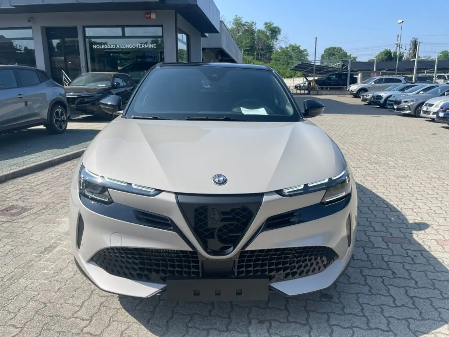 Alfa Romeo Junior 1.2 136 CV Hybrid eDCT6 Speciale KM0+TECHNO PACK Beige - 2