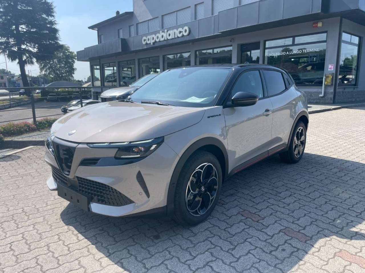 Alfa Romeo Junior 1.2 136 CV Hybrid eDCT6 Speciale KM0+TECHNO PACK