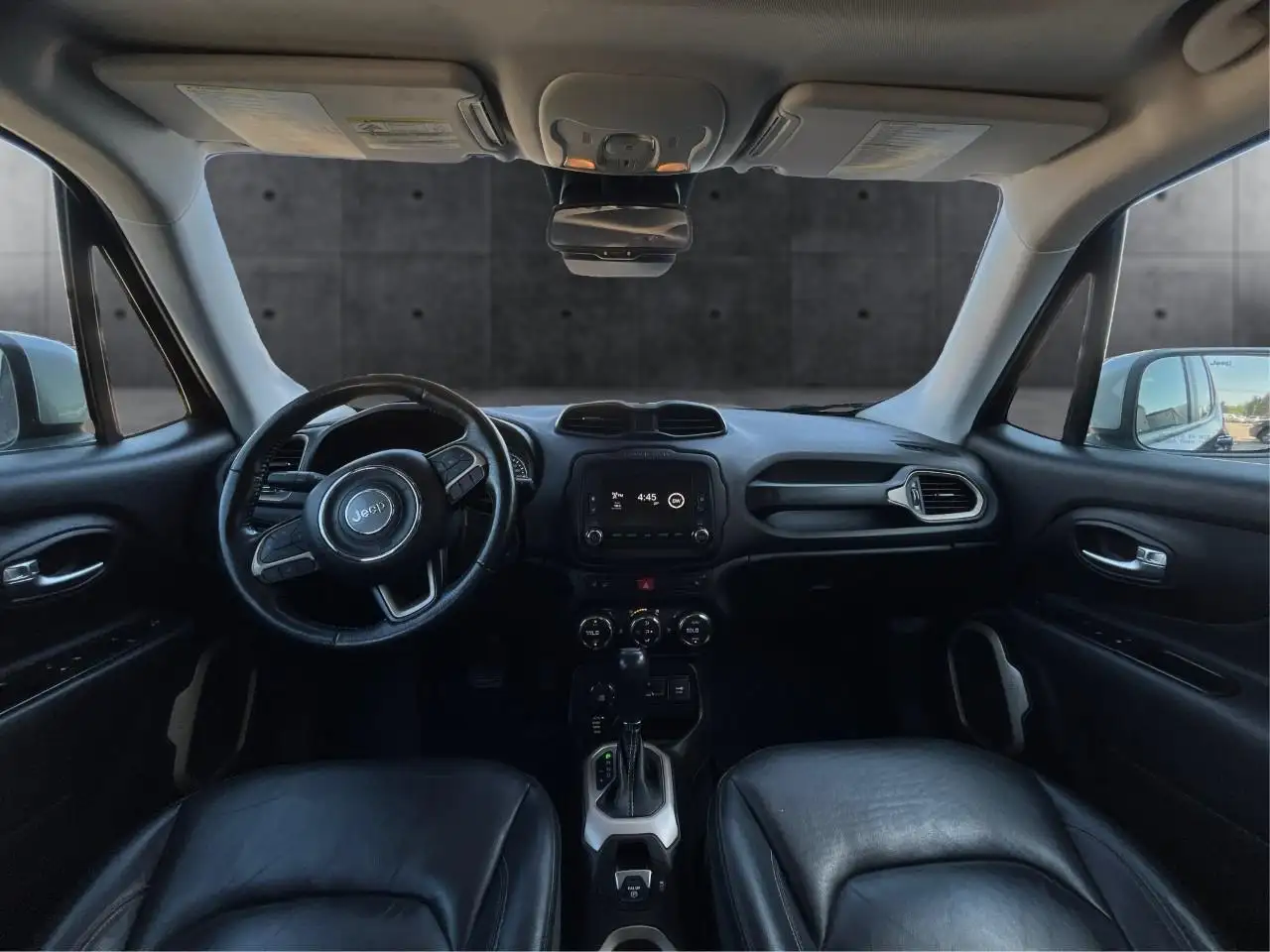 Jeep Renegade photo Jeep Renegade