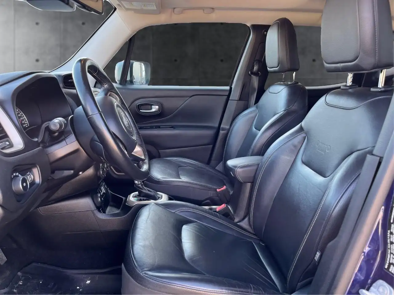 Jeep Renegade photo Jeep Renegade