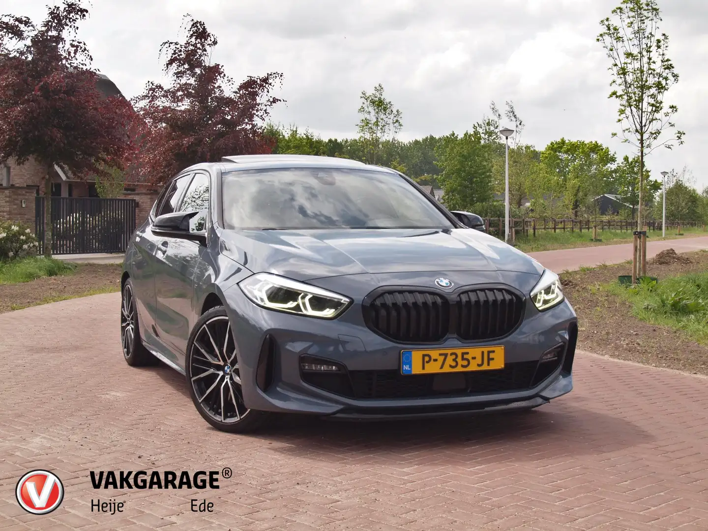 BMW 120 1-serie 120i Business Edition | Panoramadak | Came Gris - 1
