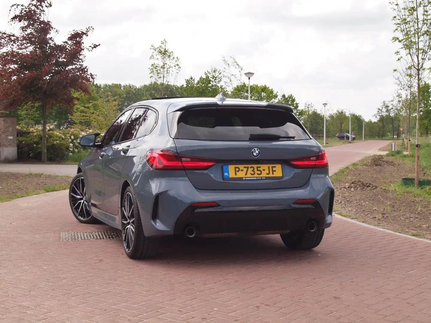 BMW 120 1-serie 120i Business Edition | Panoramadak | Came Gris - 2
