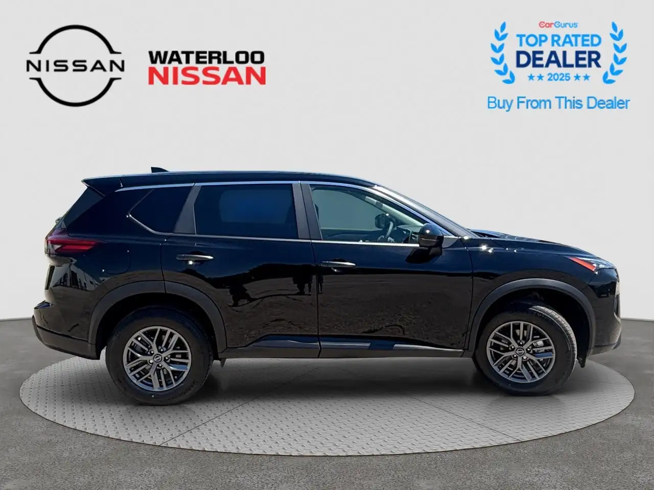 Nissan Rogue fotografie Nissan Rogue