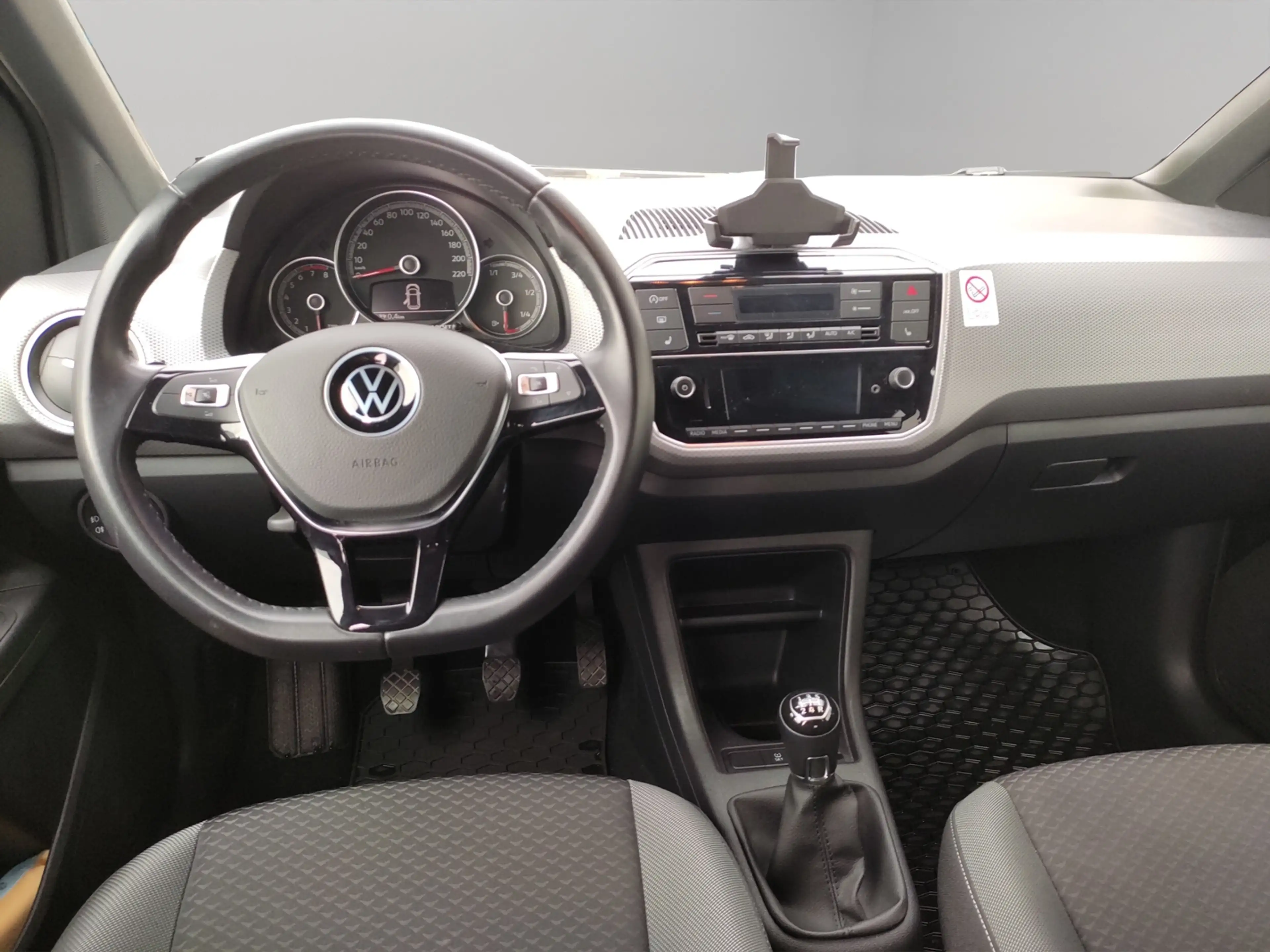 Volkswagen up! "ACTIVE" 1.0 5-Gang — photo 13