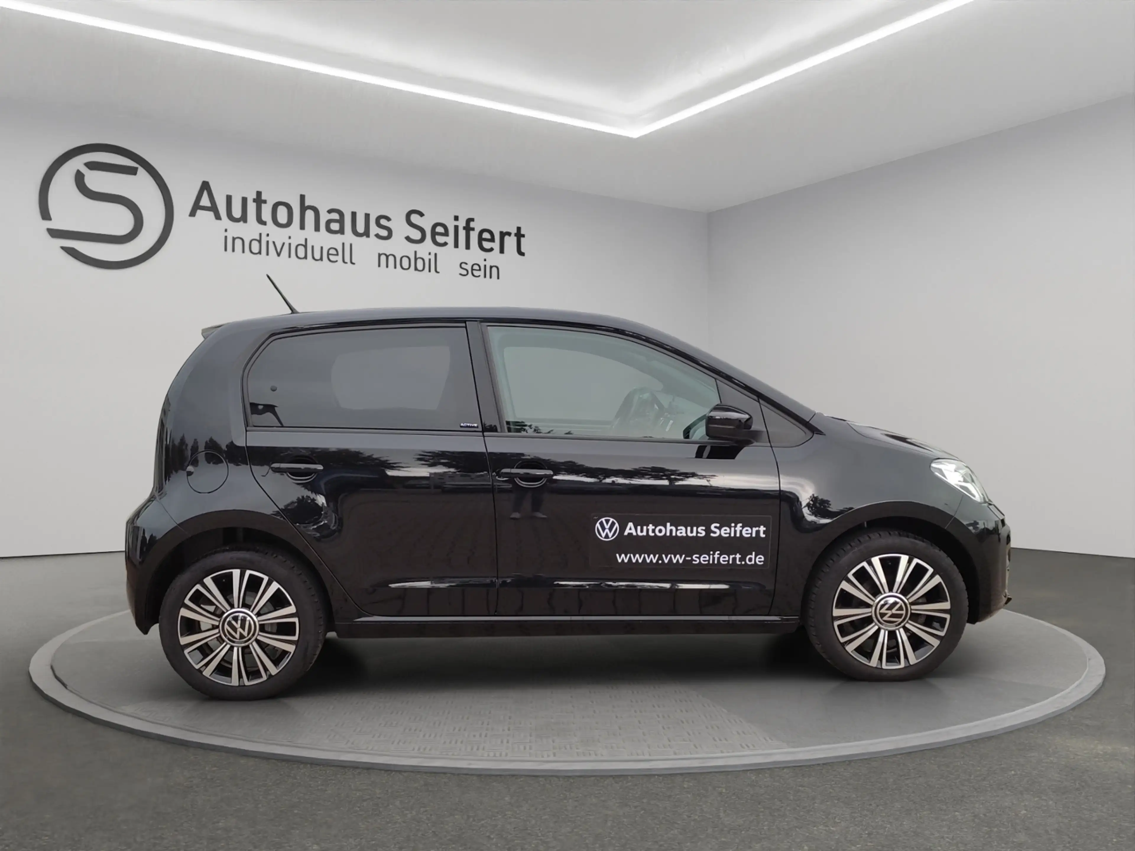 Volkswagen up! "ACTIVE" 1.0 5-Gang — photo 7