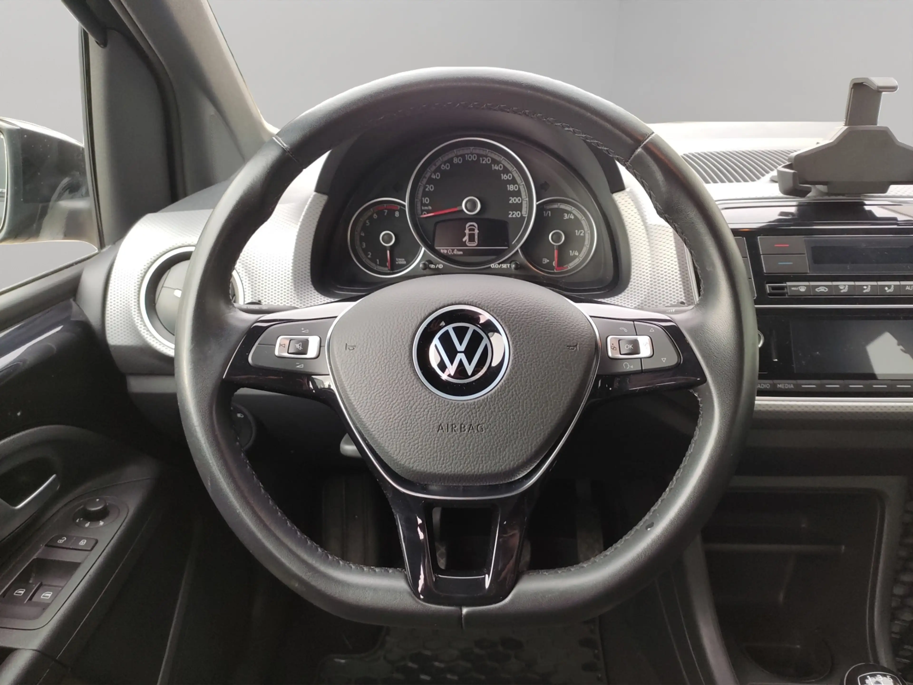 Volkswagen up! "ACTIVE" 1.0 5-Gang — photo 11