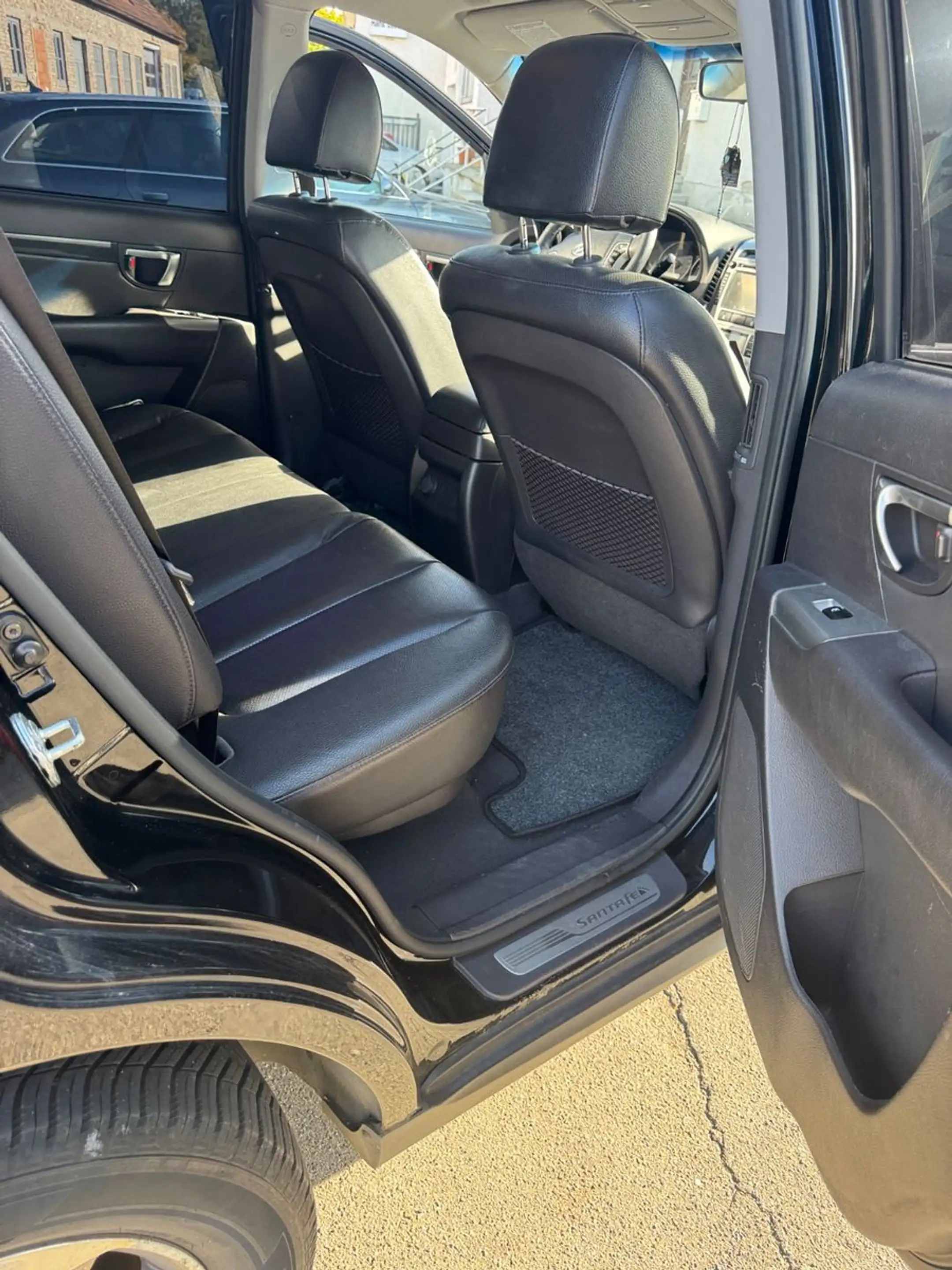 Hyundai SANTA FE 2.2 CRDi Premium Temp,Sitzh,4WD,KeyGO — photo 8