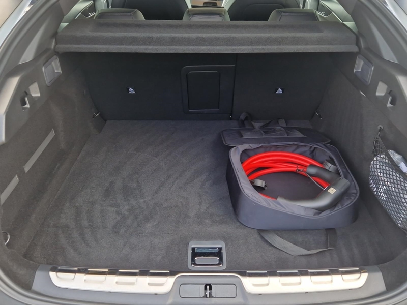 Peugeot 408 Elektromotor 210 GT/LED/NAVI/Kamera/Massage — photo 7