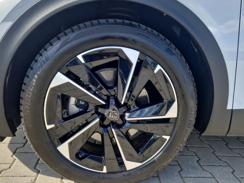 Peugeot 408 Elektromotor 210 GT/LED/NAVI/Kamera/Massage — photo 26