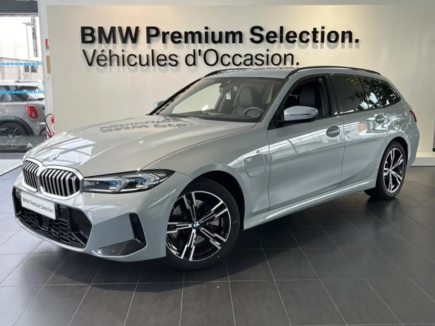 BMW 330 330eA xDrive 292ch M Sport Gris - 1