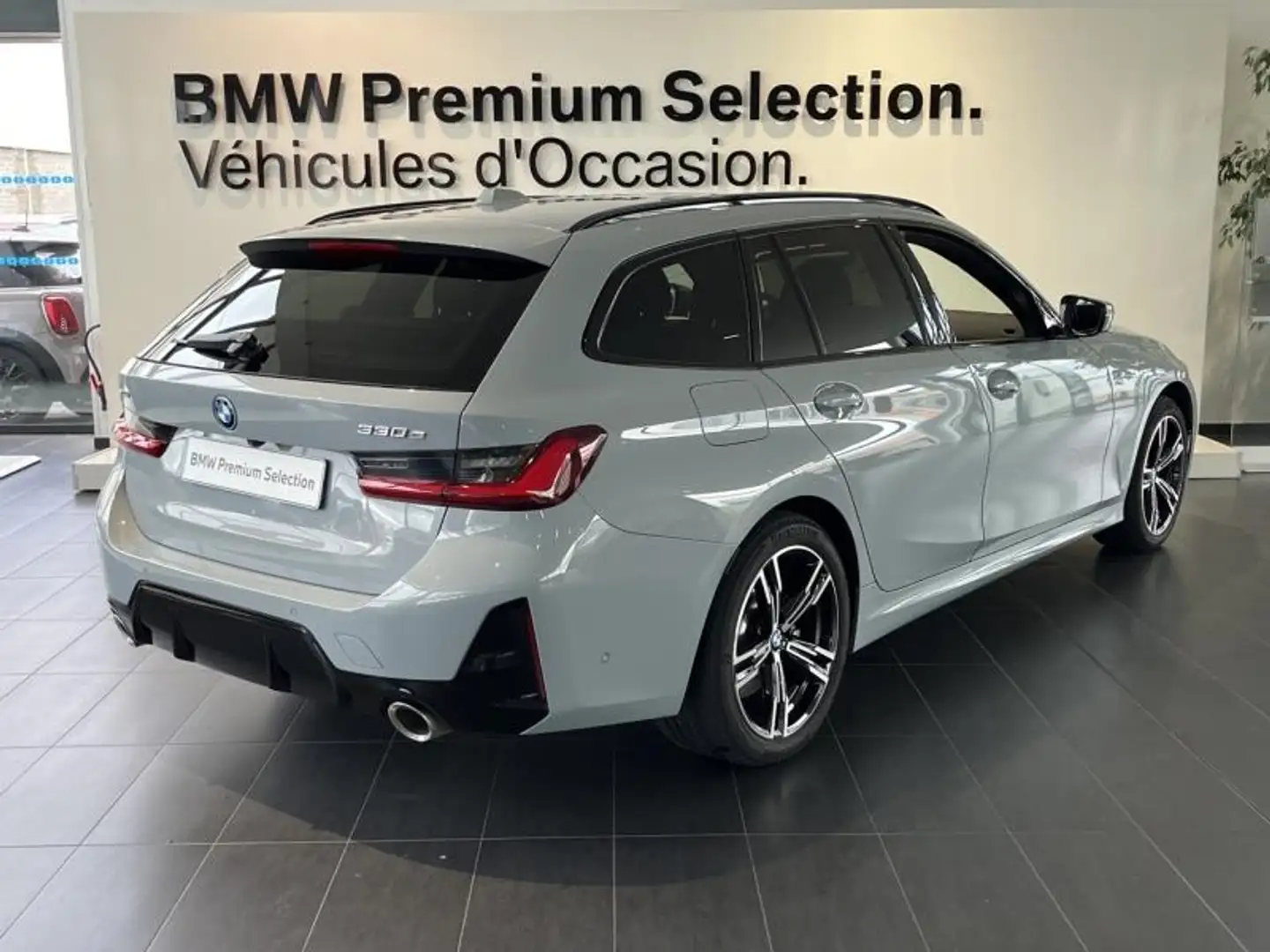 BMW 330 330eA xDrive 292ch M Sport Gris - 2