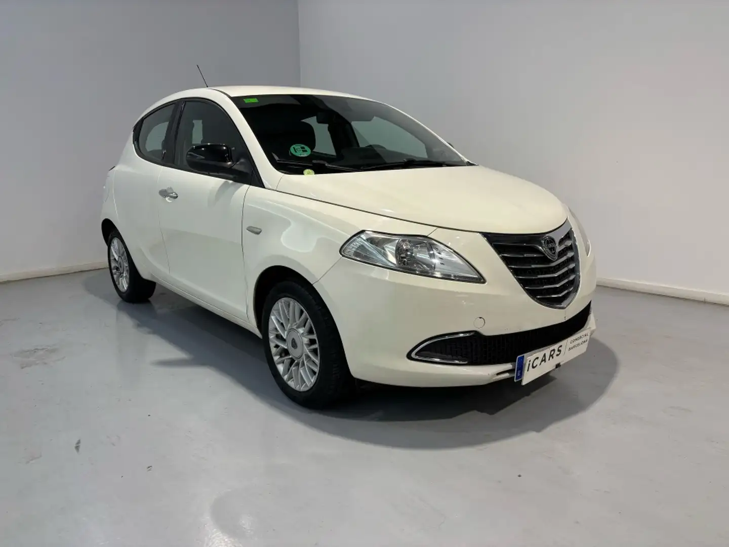 Lancia Ypsilon 1.2 evo II Gold Blanco - 2