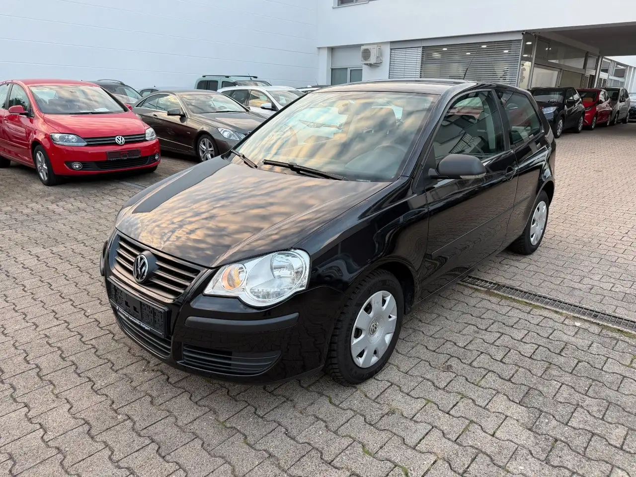 Volkswagen Polo IV TrendlineTÜV AU NEU — photo 1 of 10
