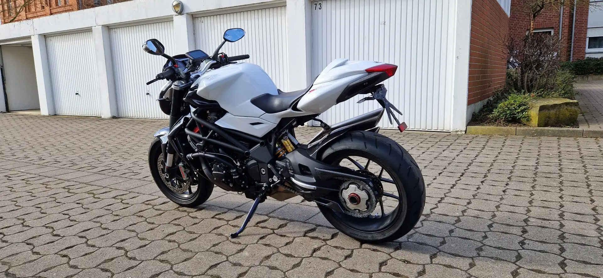 MV Agusta Brutale 1090 RR - 2
