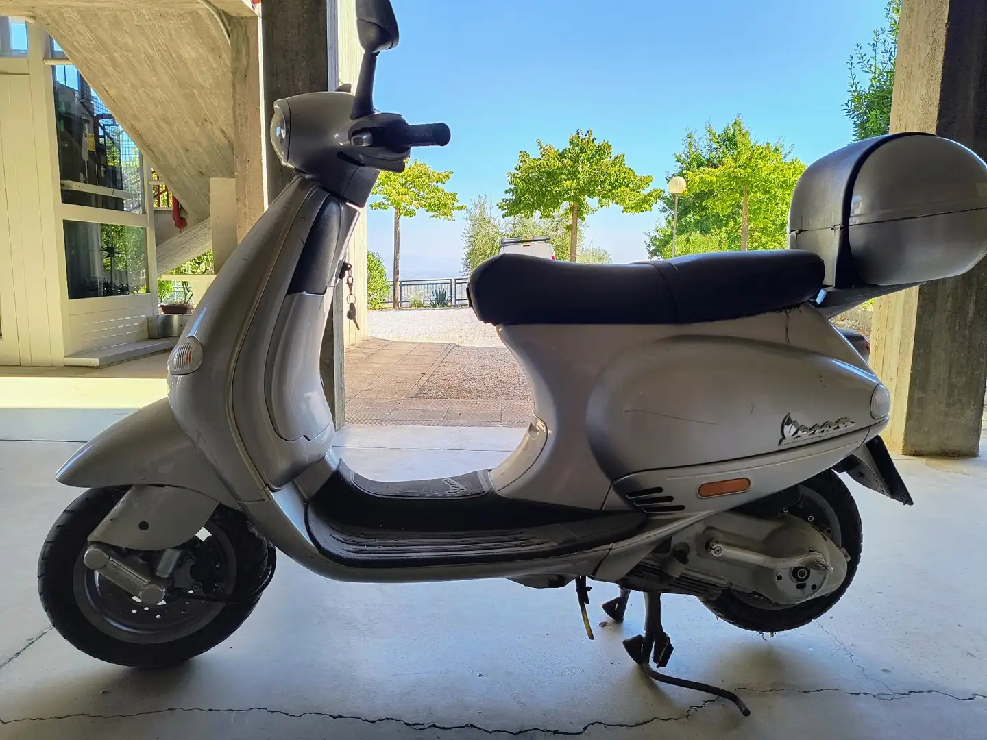 Piaggio ET 4 Gri - 2
