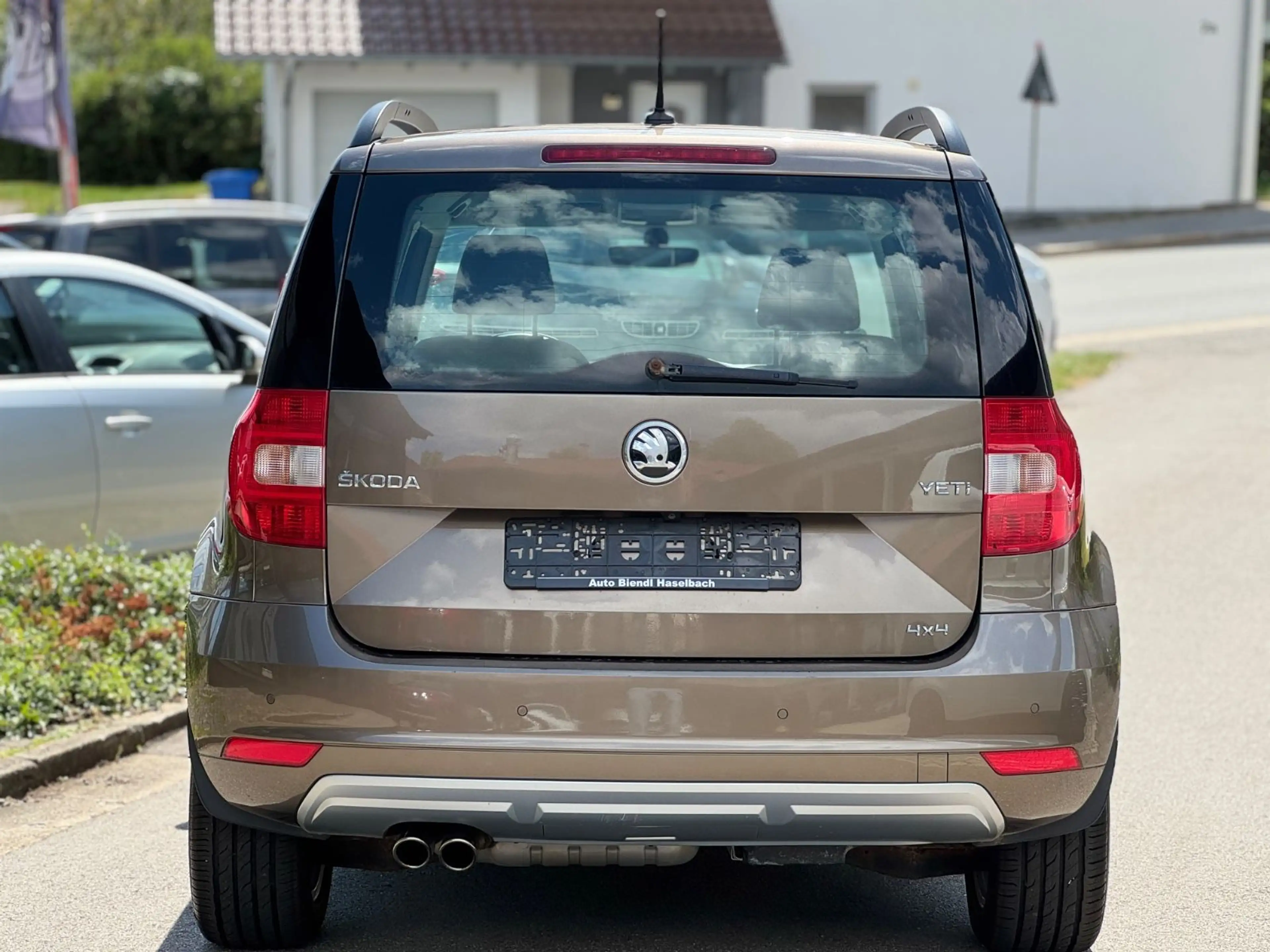 Skoda Yeti Style 4x4 AHK Navi 1.Hand — photo 6