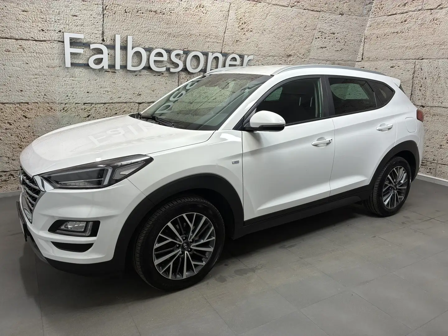 Hyundai TUCSON 1,6 CRDI 4WD Weiß - 2