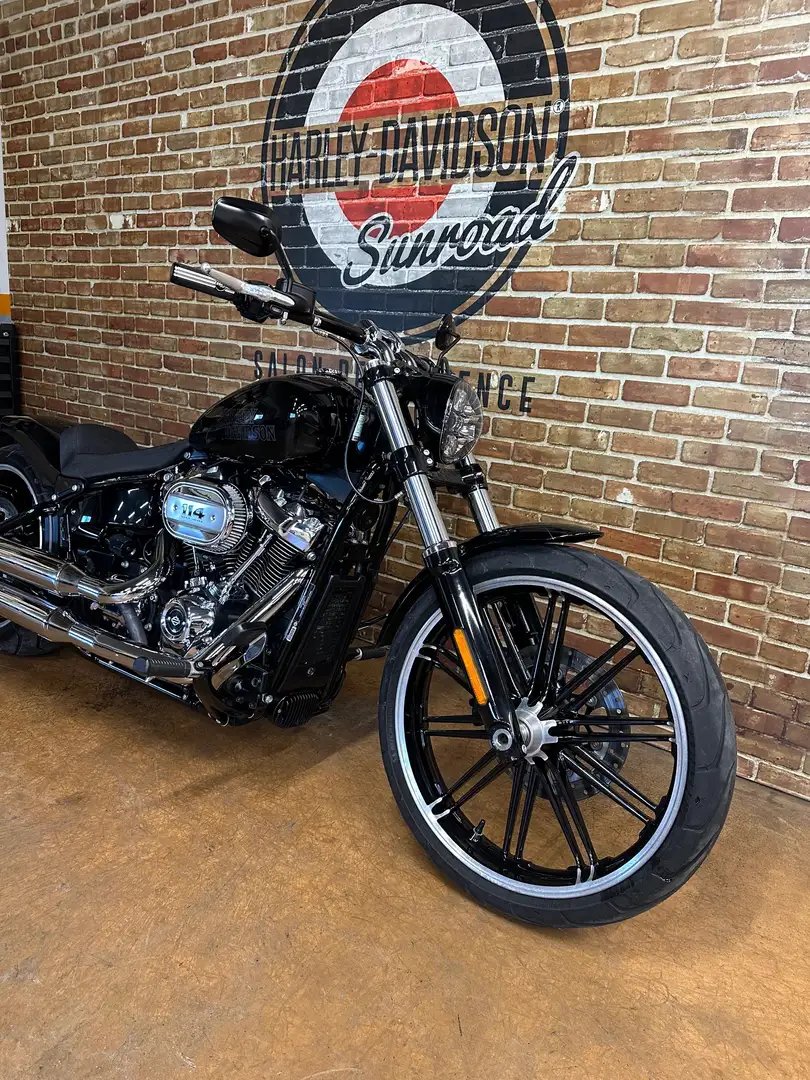 Harley-Davidson Breakout - 2