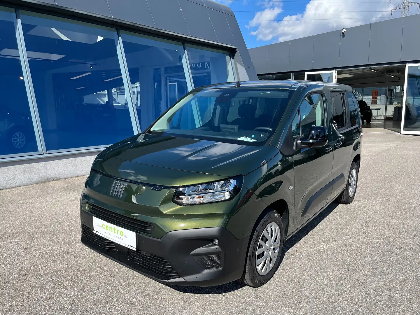 Fiat Doblo BlueHDi 130 AT Tech Paket+Komfort Paket Grün - 1