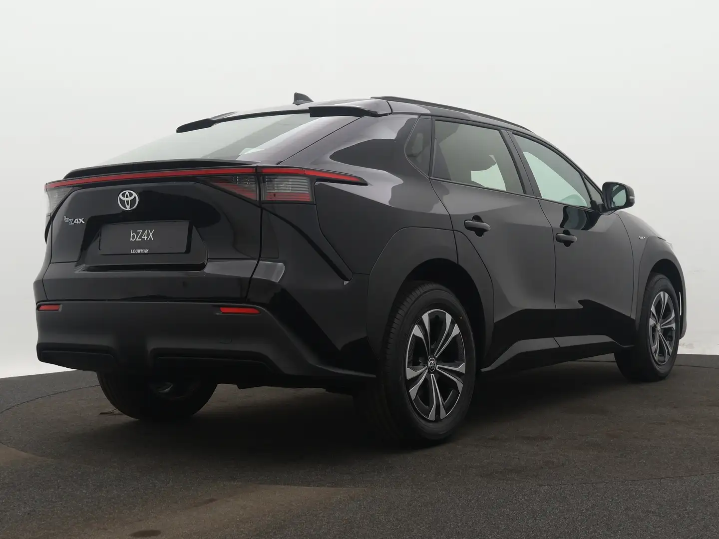 Toyota bZ4X Active 71 kWh crna - 2