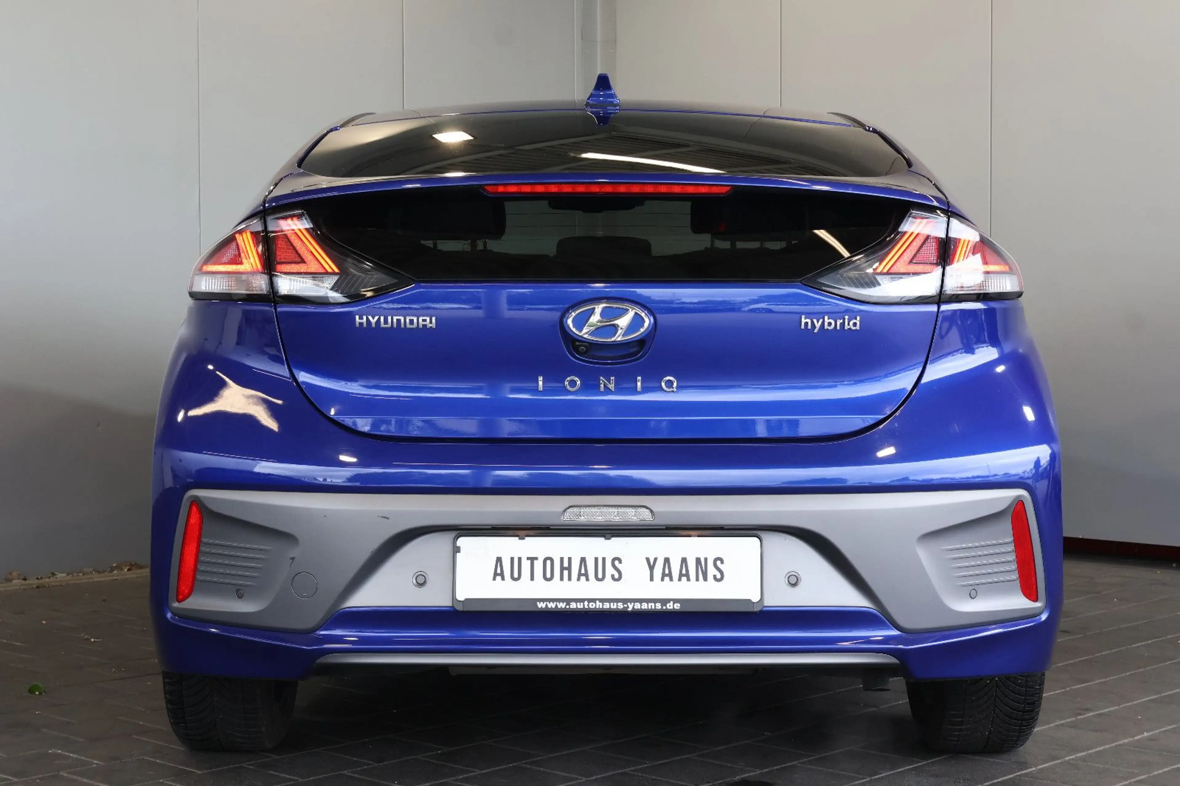 Hyundai IONIQ Ioniq Advantage 1.6 DCT Hybrid DIGI+KEY+KAM+LED — photo 5