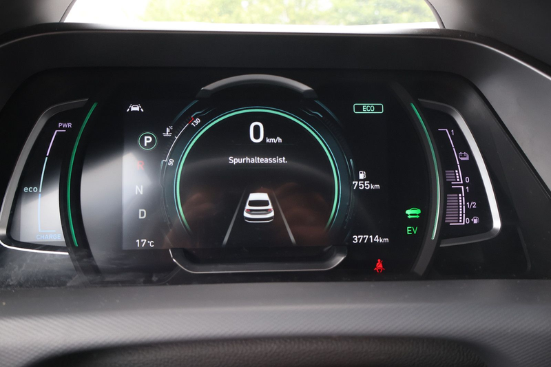 Hyundai IONIQ Ioniq Advantage 1.6 DCT Hybrid DIGI+KEY+KAM+LED — photo 10