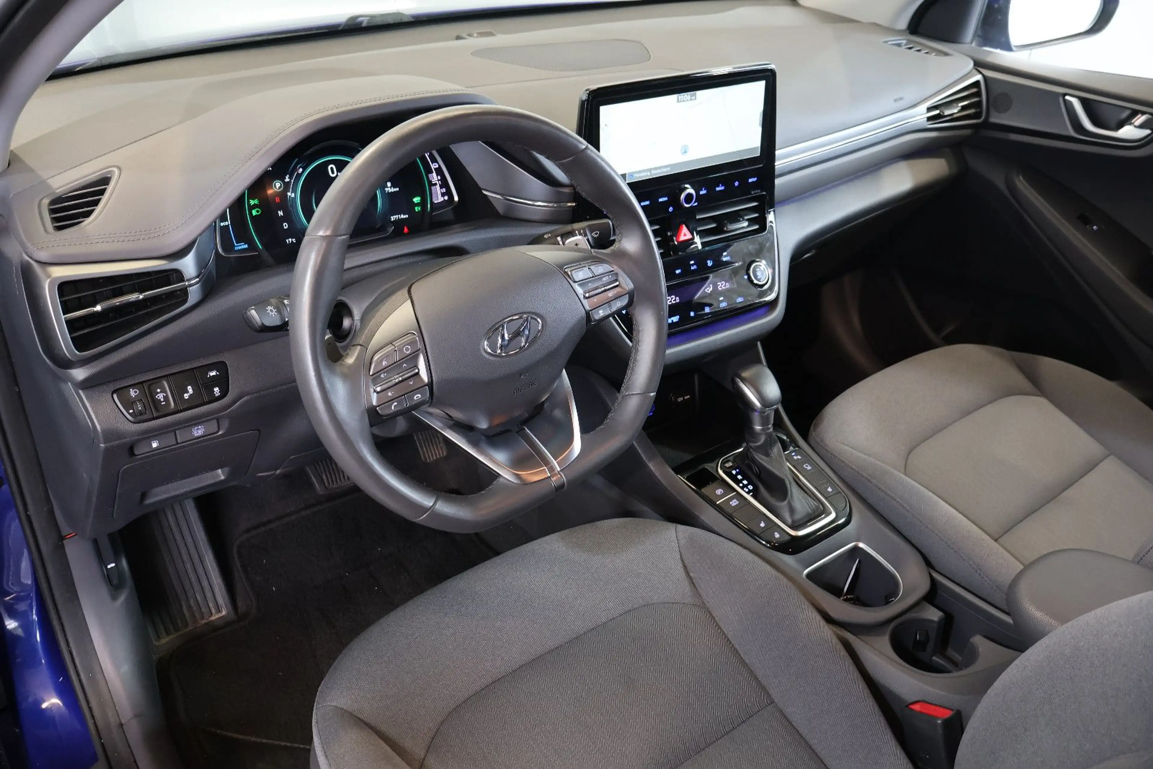Hyundai IONIQ Ioniq Advantage 1.6 DCT Hybrid DIGI+KEY+KAM+LED — photo 14