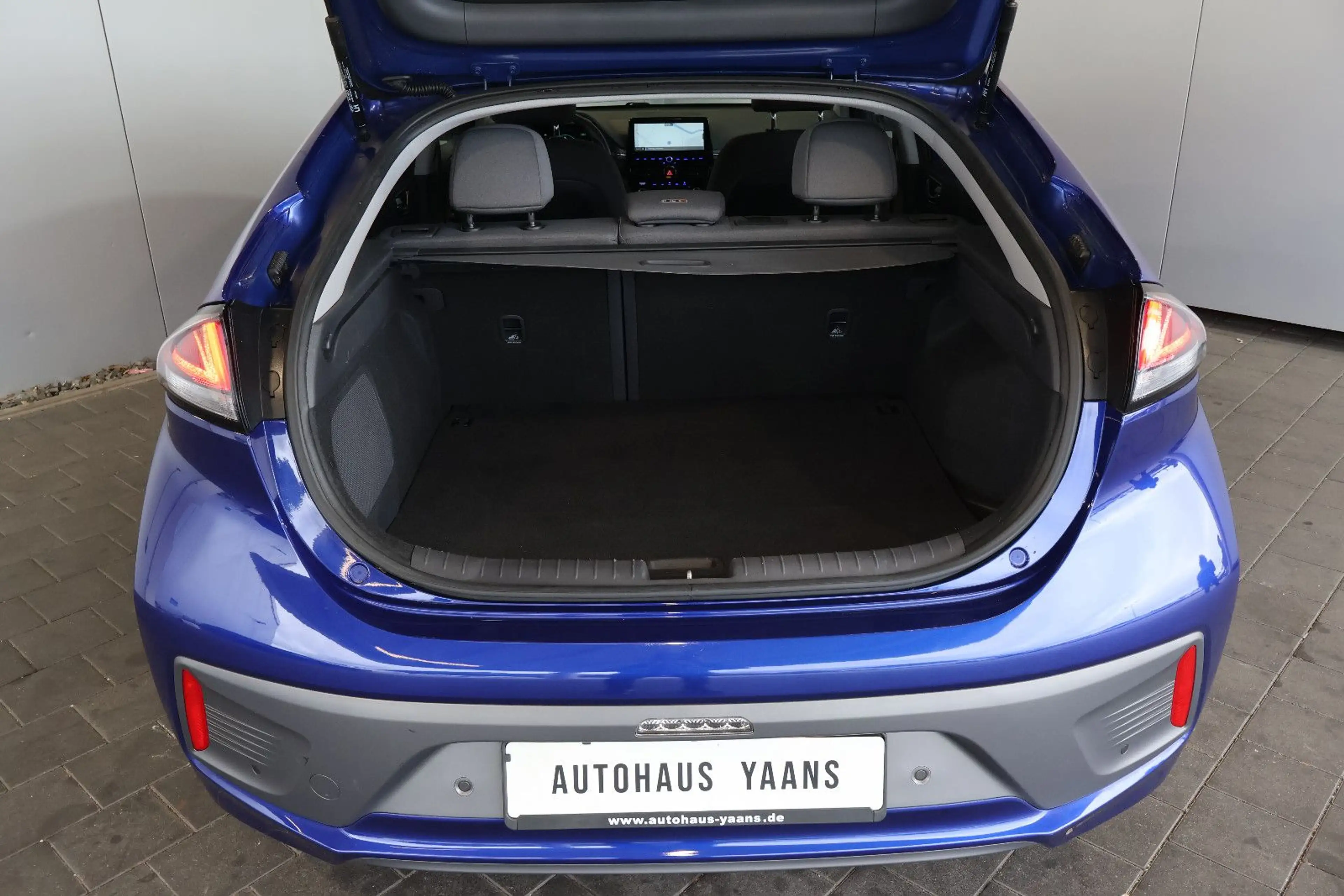 Hyundai IONIQ Ioniq Advantage 1.6 DCT Hybrid DIGI+KEY+KAM+LED — photo 7