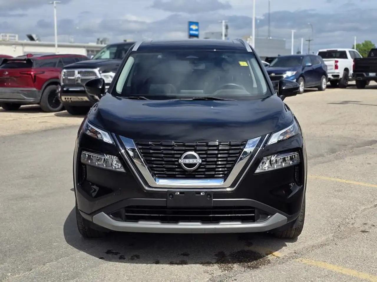 Nissan Rogue fotografie Nissan Rogue