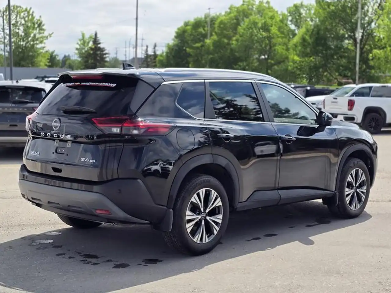Nissan Rogue fotografie Nissan Rogue