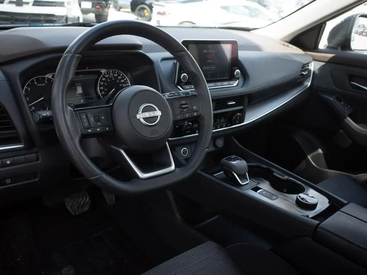 Nissan Rogue fotografie Nissan Rogue