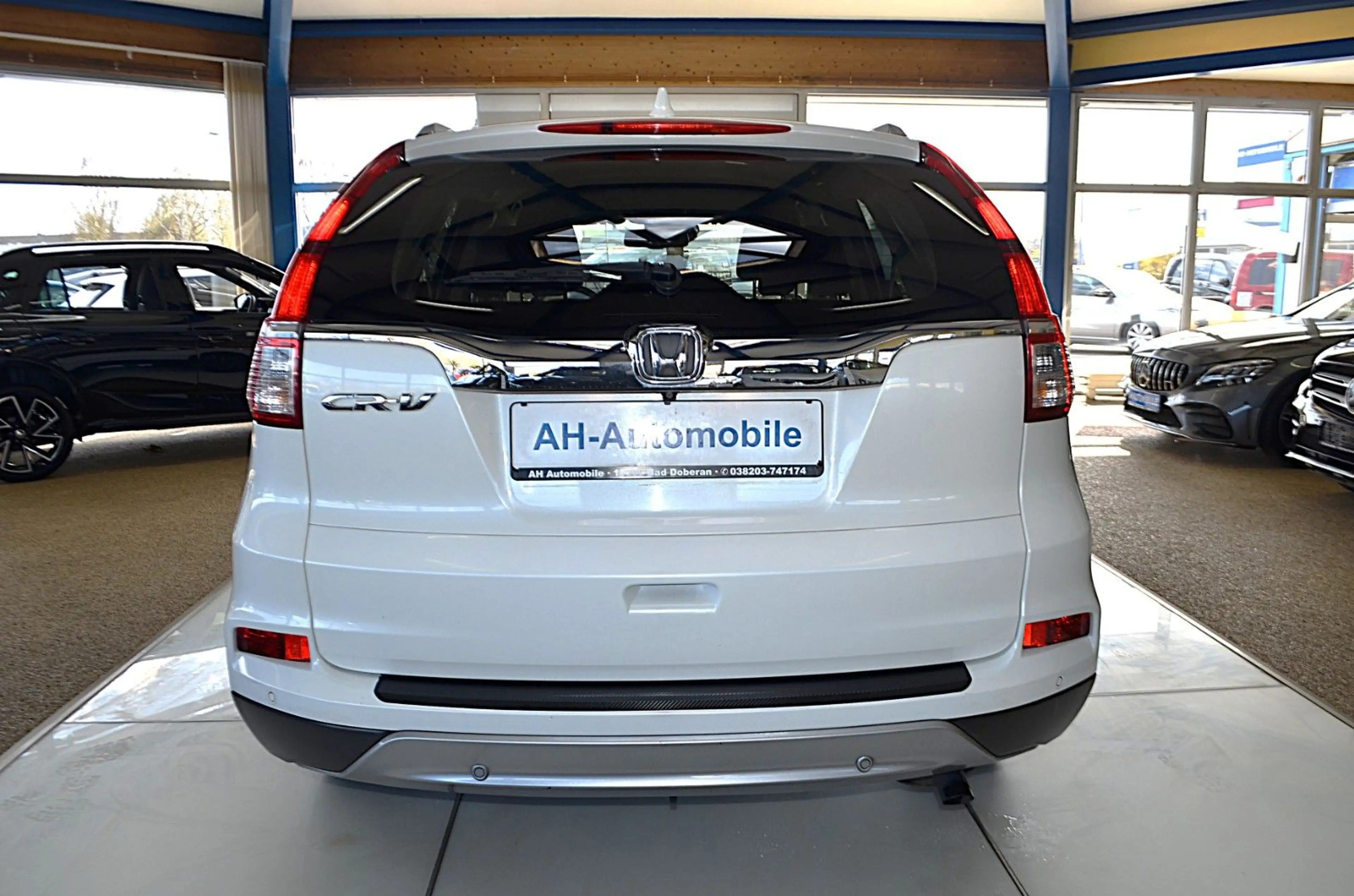 Honda CR-V Elegance 2WD NAVI / R-KAMERA / KLIMA / PDC — photo 6