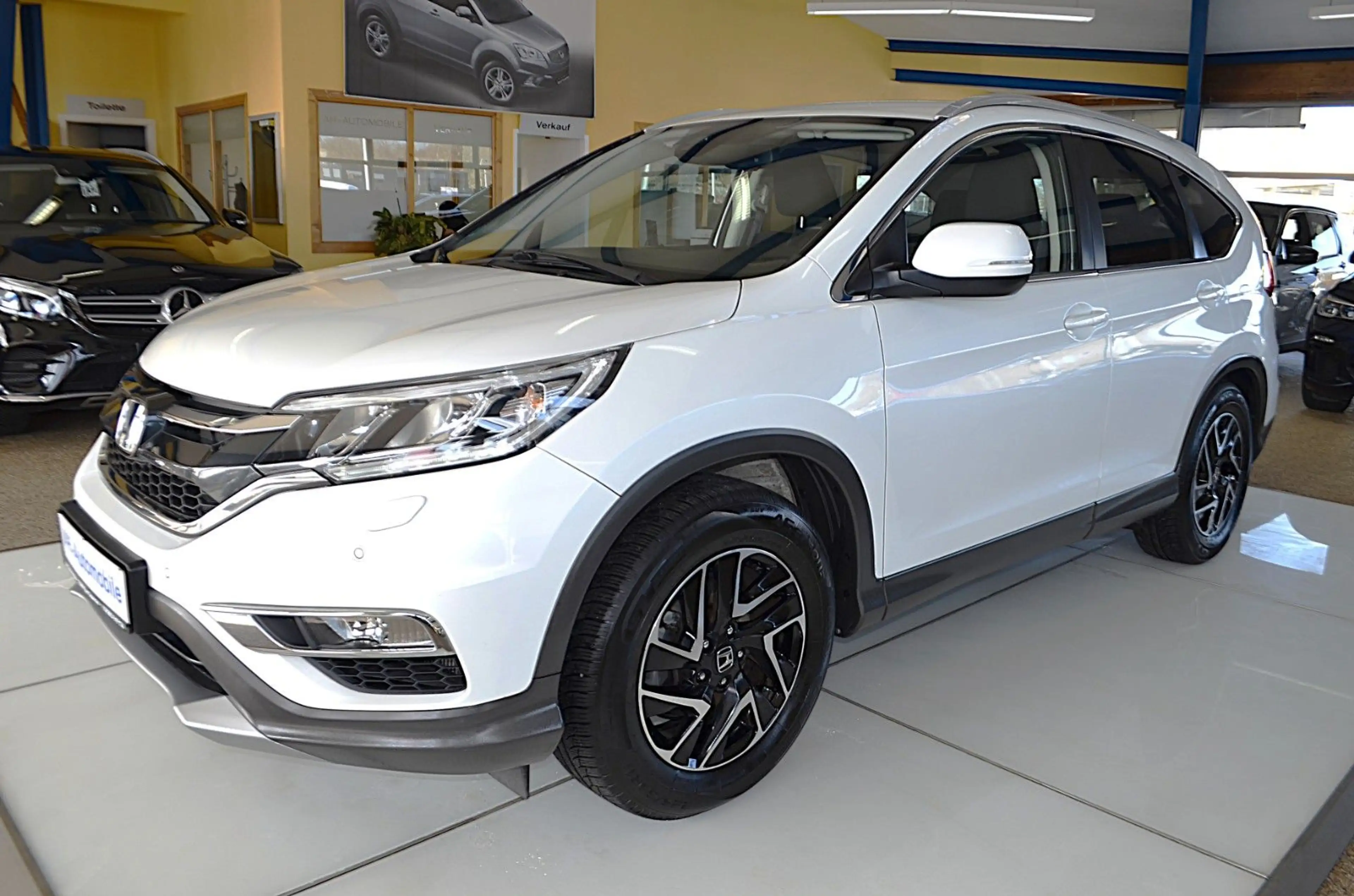 Honda CR-V Elegance 2WD NAVI / R-KAMERA / KLIMA / PDC