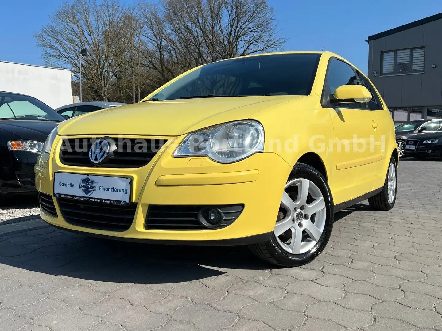 Volkswagen Polo IV Tour Edition/S-Heft/S-Dach/SHZ/Temp/PDC Giallo - 2