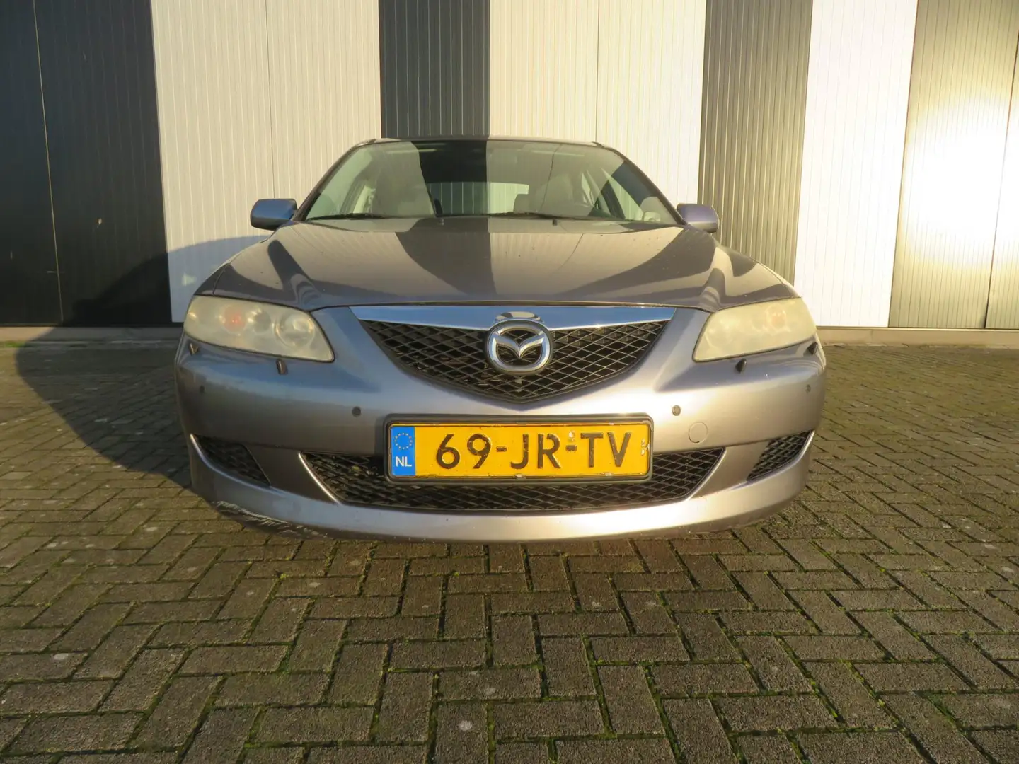 Mazda 6 Sport 2.0i Touring Grau - 2