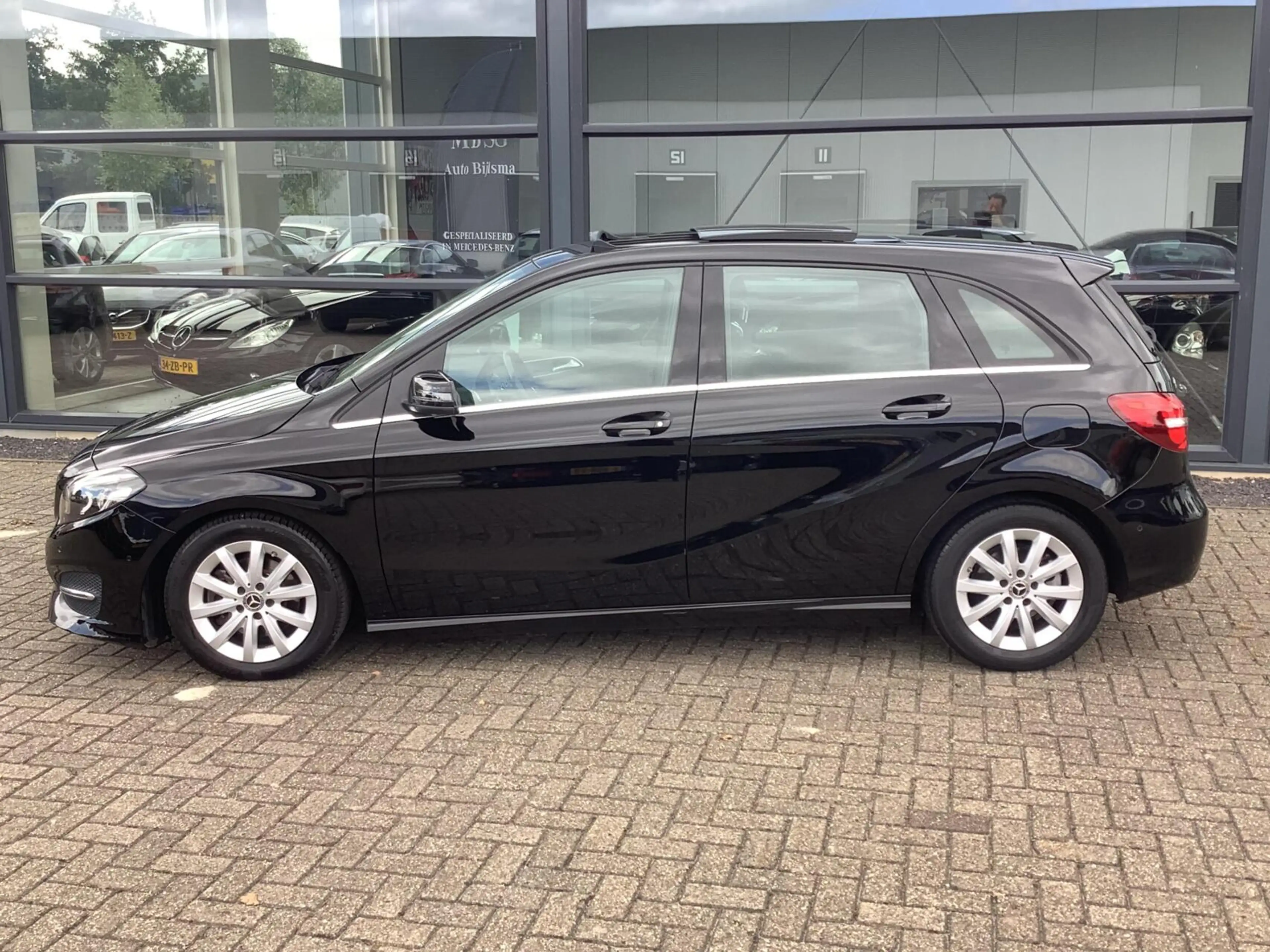 Mercedes-Benz B 180 Blue Efficiency Ambition — photo 15