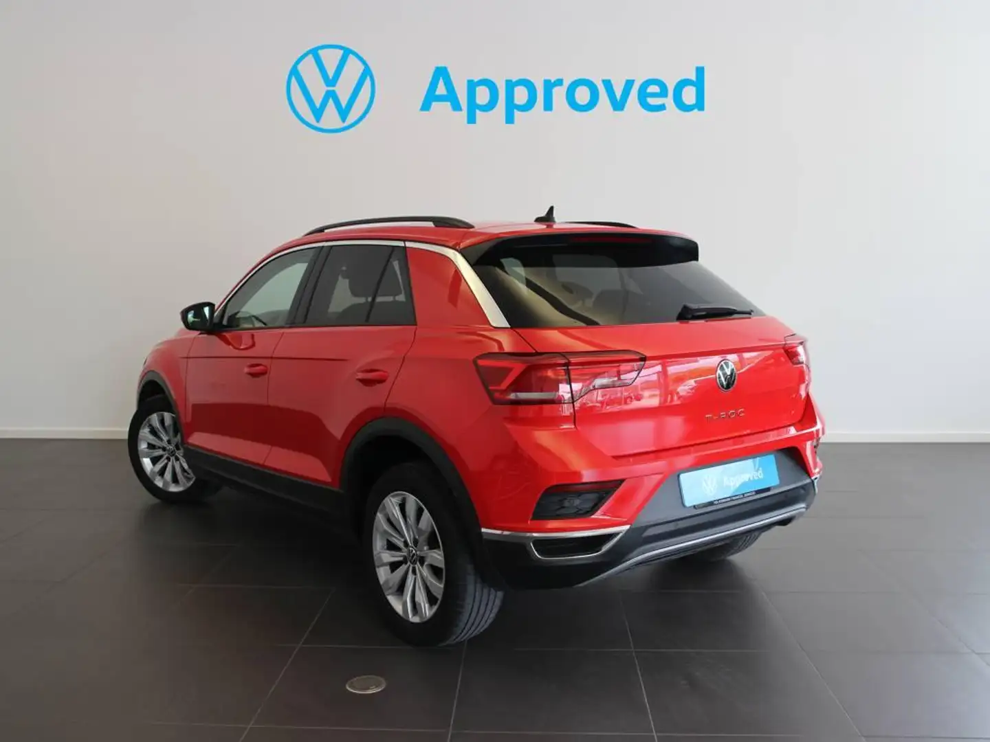 Volkswagen T-Roc 1.0 TSI Advance 81kW Rouge - 2