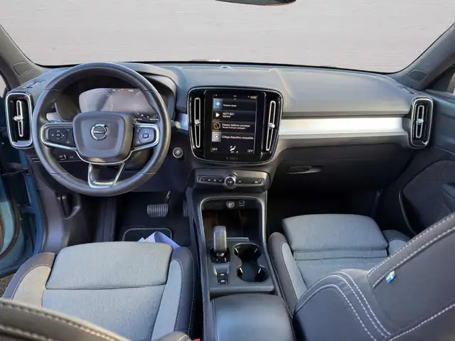 Volvo XC40 view 13