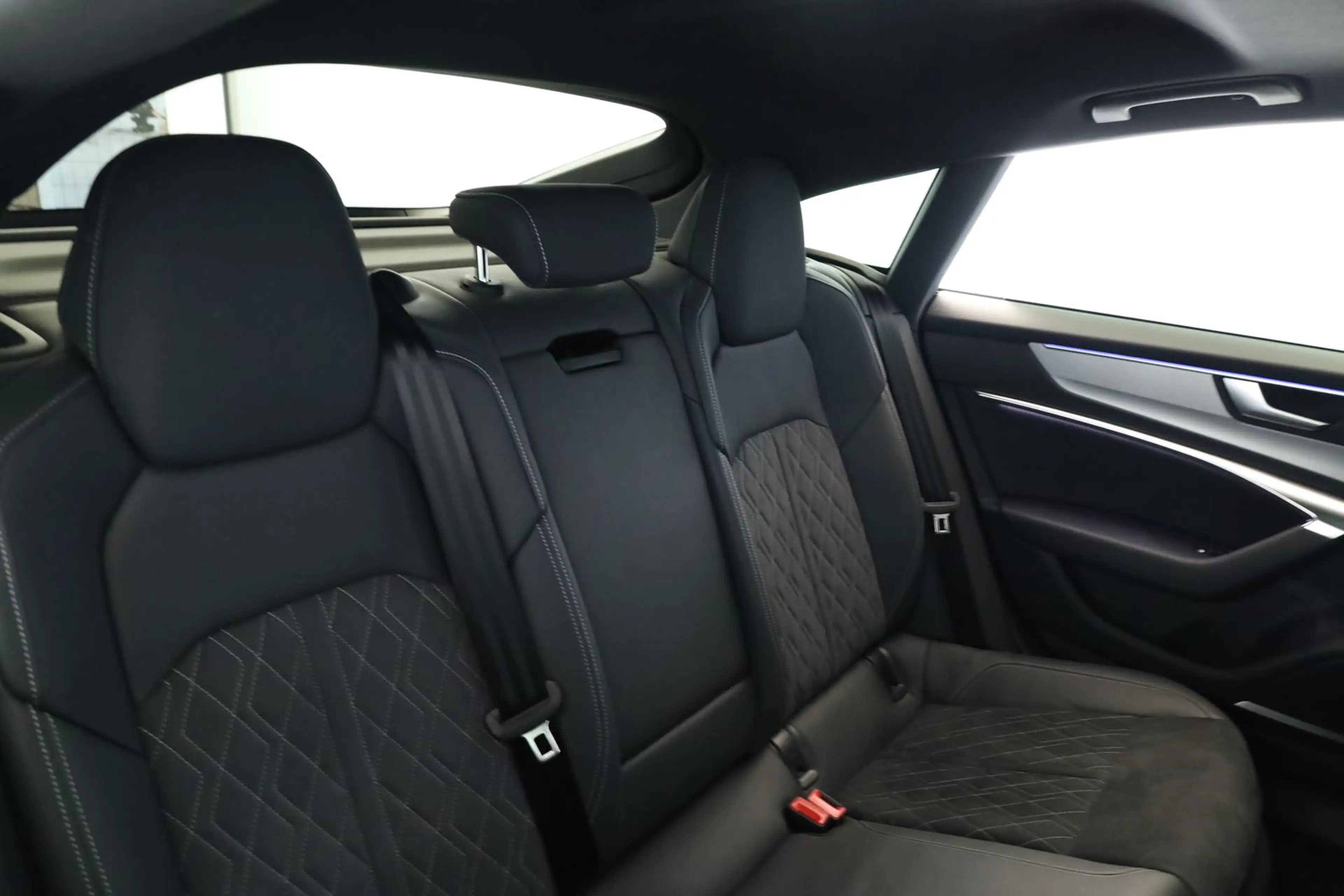 Audi S7 Sportback TDI HD Pano BangO ACC KeyGo Kam 21" — photo 9