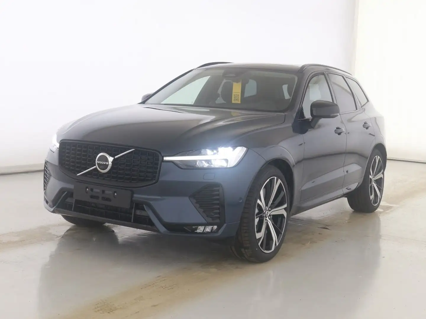 Volvo XC60 B5 Ultra Dark AWD Blau - 1