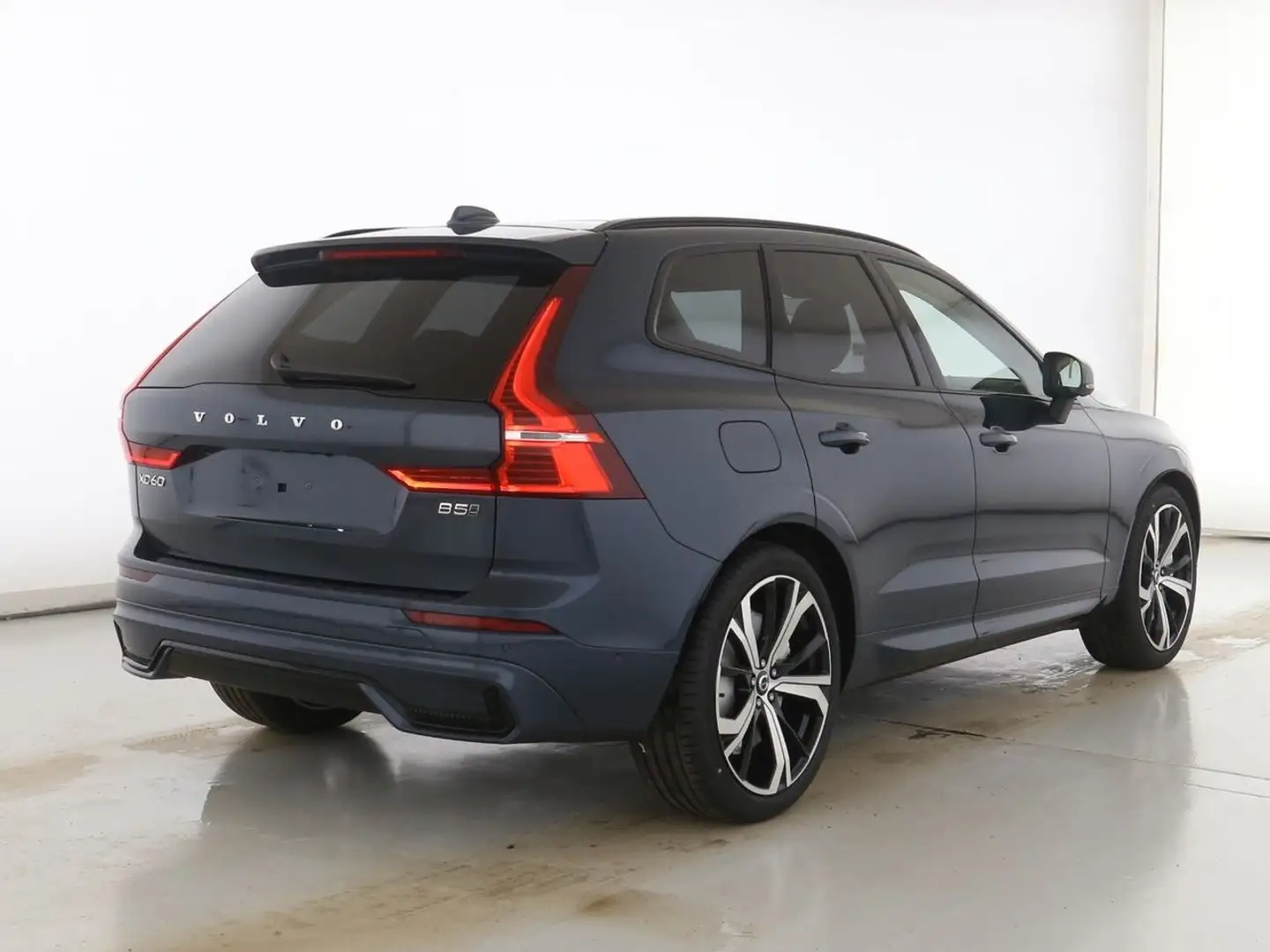 Volvo XC60 B5 Ultra Dark AWD Blau - 2