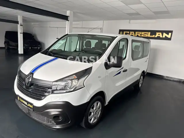 Renault Trafic view 4